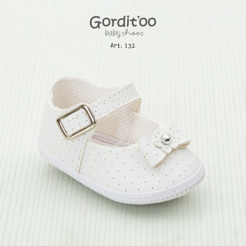 Zapato beba perforado blanco Gorditoo - Blunki