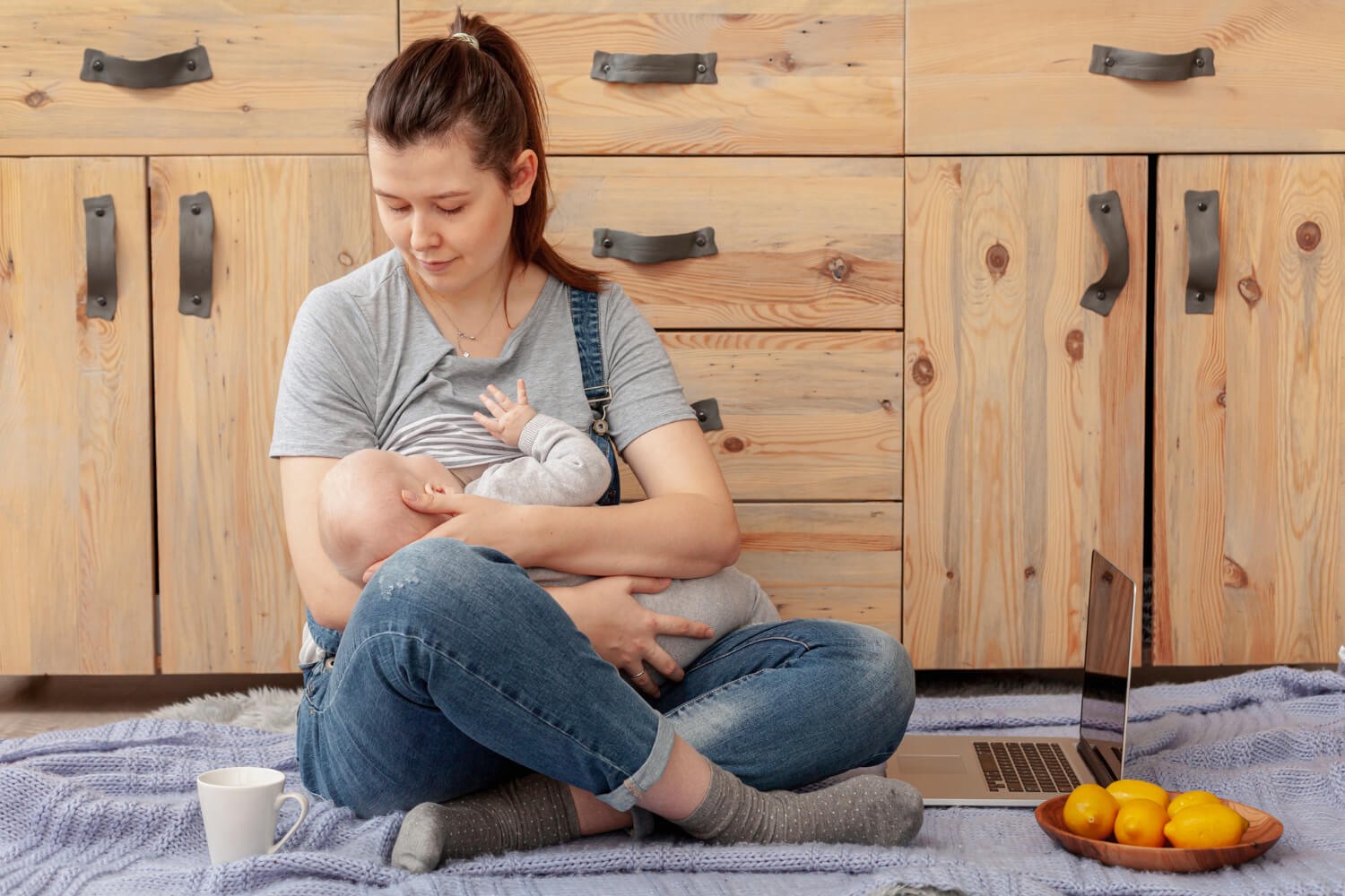 Ropa para amamantar: las mejores prendas para amamantar a tu bebé